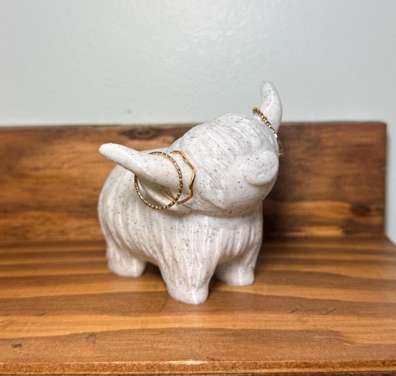 Cute Ring Holder, Highland Cow Ring Holder, Cute Jewelry Dish, Ring Stand, Ring Display, Jewelry Display, Jewelry Dish, Wedding Ring Holder, Ring holder, Womens Ring Holder, Mens Ring Holder, Girls Ring Holder, Boys Ring Holder, Cowboy Ring Holder, Country Ring Holder, Ring Holder for Cowboys, Cowboy Gifts, Cowgirl Ring Holder, Highland Cow Decor, Farmhouse Jewelry Dish, Farmhouse Ring Holder, Simple Ring Holder, Fun Ring Holder, Nightstand Decor, Nightstand Ring Holder, Nightstand Jewelry Dish
