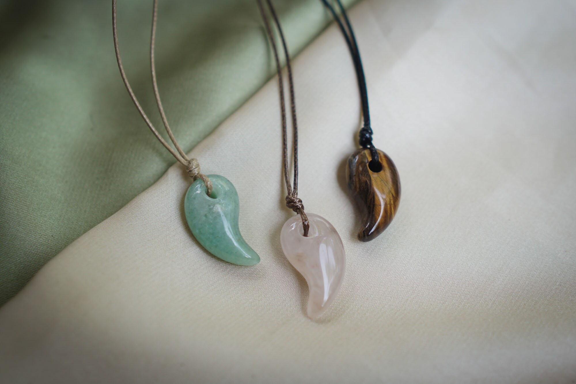 Magatama Necklace Rose Quartz Tigers Eye Green Aventurine