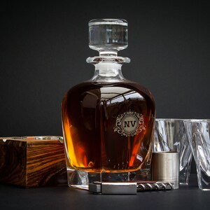 Crown Personalised Elegance Whiskey Decanter, Corporate Gifts, Office Gifts, Employee Gifts, Boss Gifts, Client Gifts