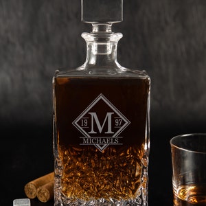 Personalised Diamond Monogram Icy Spirits Decanter in a Black Wooden Gift Box, Gifts for Him, Gifts for Husband, Boyfriend Gift, Man Gifts image 2