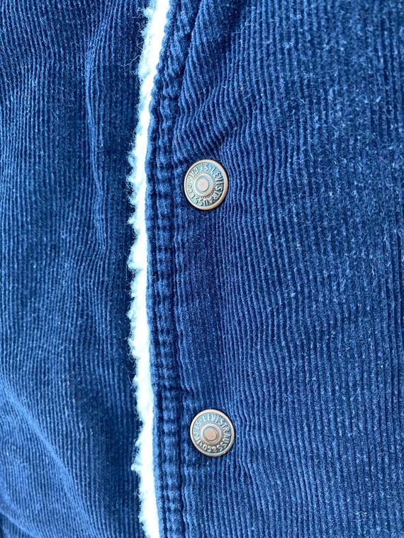 Vintage 80s Levi's navy corduroy sherpa button ve… - image 4