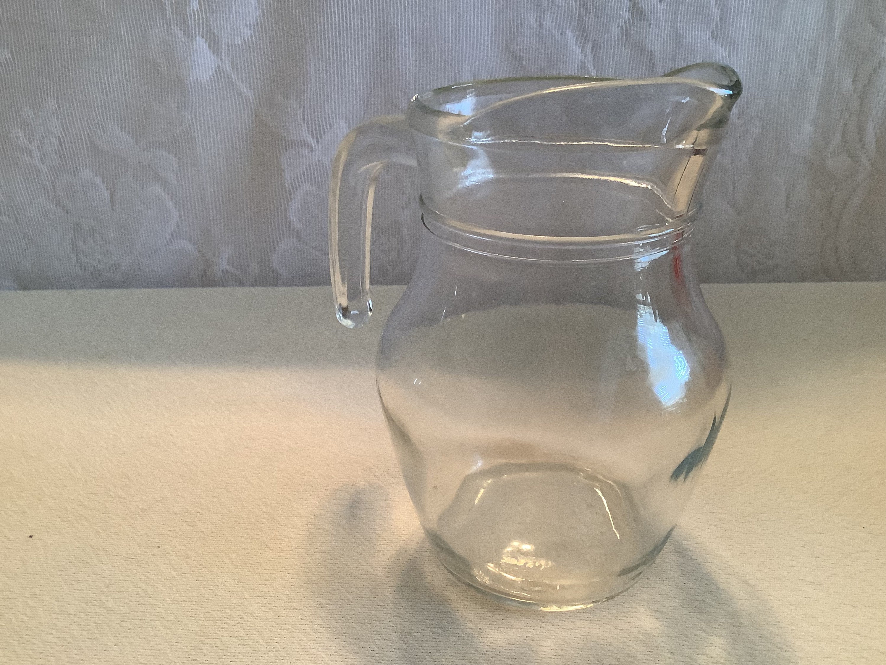 Arcoroc Luminarc Glass 16 oz. Serving Pitcher with Pour Lip by Cardinal - E7258