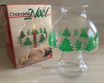 Vintage GTE Glass Products Chantelle Noel pattern Christmas Holiday clear glass taper candle lamp.  Christmas tree design on lamp shade