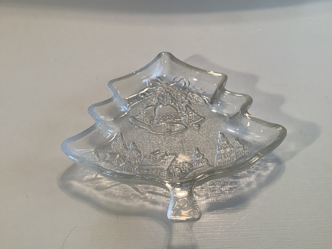 Vintage Clear Glass Christmas Tree Shaped Serving Platter With Embossed