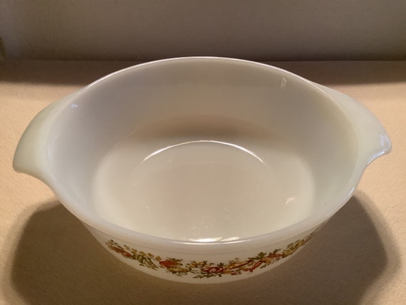 Vintage Anchor Hocking Le Bon Potager Pattern White Milk Glass 1.5
