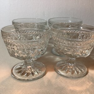 Vintage Anchor Hocking Wexford pattern clear glass champagne or tall sherbet glass with crisscross design.  Discontinued.  Set of 4 glasses