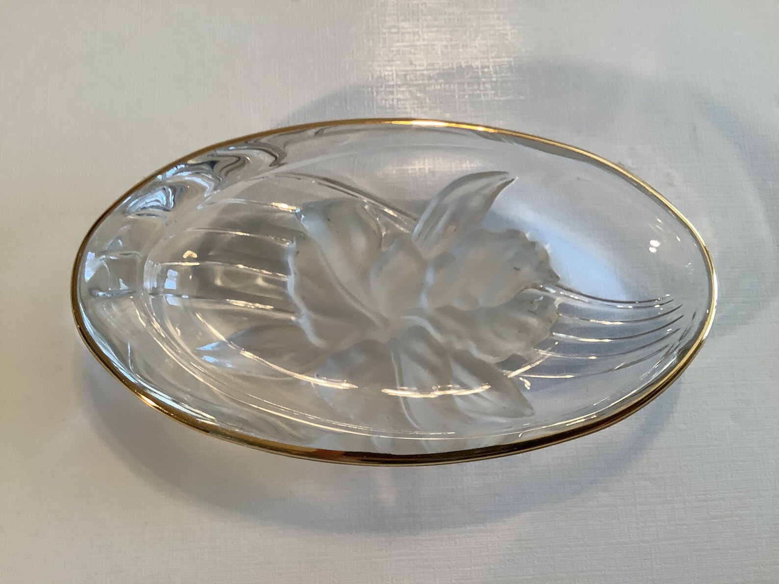 Vintage Studio Nova Japan Clear Crystal Oval Candy Bowl or Trinket Box With Frosted, Etched Iris
