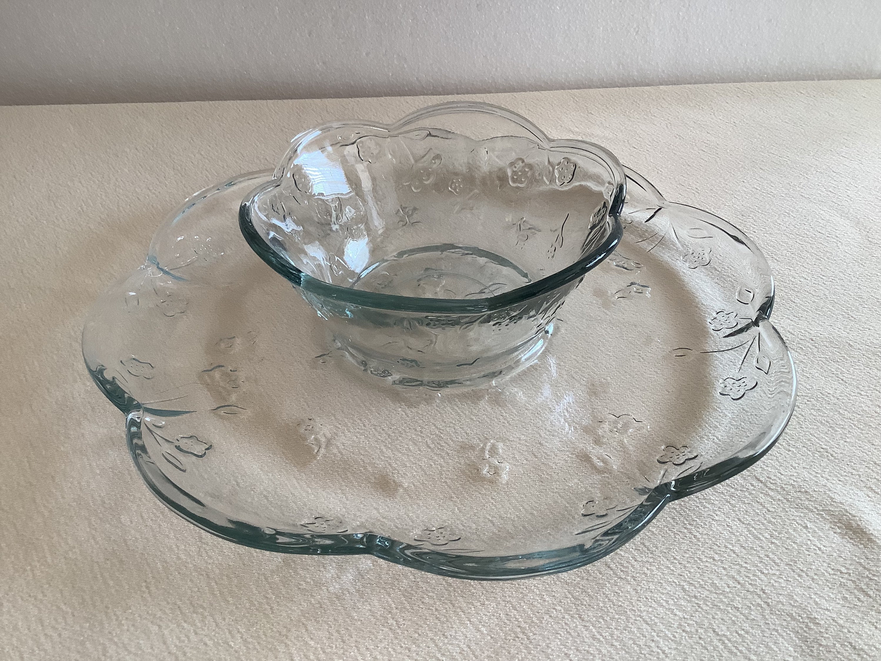 Vintage Anchor Hocking Savannah Pattern Clear Glass Chip Etsy