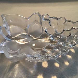 Vintage Walther Glas Raisin pattern clear glass 8 inch grape shaped serving bowl with embossed grapes and frosted leaves design