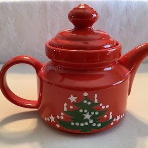Vintage Waechtersbach Germany Christmas Tree pattern red ceramic tea, hot chocolate, cider or mulled wine pot with lid.  Discontinued.