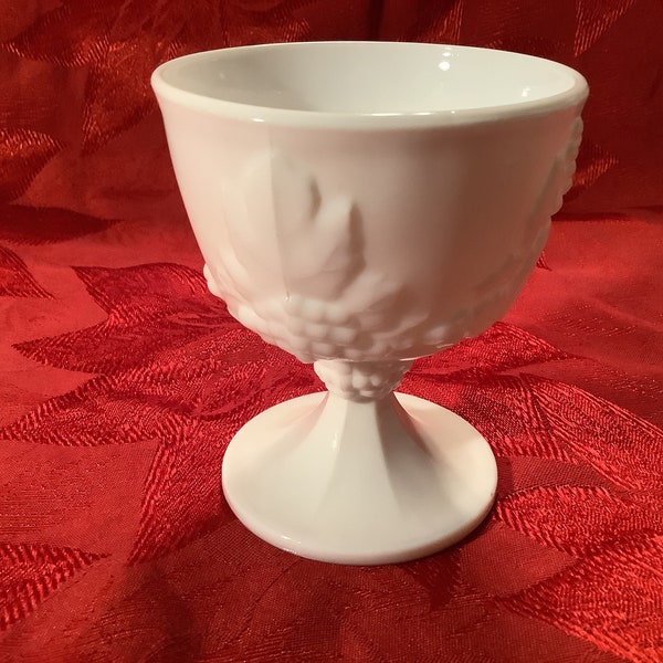 Vintage Indiana Glass Colony Harvest Grape pattern white milk glass open sugar bowl