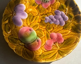 Plato de loza estilo Sarreguemines