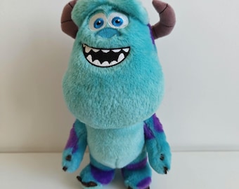 Peluche ufficiale di Sully – Monsters & Co. Peluche di medie dimensioni, oggetto da collezione Disney Pixar, 29 cm (11 pollici), codice di fabbrica F602, regalo per i fan