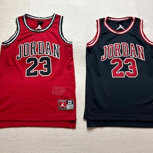 Michael Jordan NBA Legend | Chicago Bulls Jersey #23 | Nike Basketball Vest | Crewneck Child Shirt S 8-10 yrs 128-132 cm.