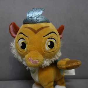Stuffy Disney. Sultan the Tiger Plushie - Princess Jasmine's Palace Pet, Soft Collectible Toy, 21 cm. Palace pets character. Baby animal.
