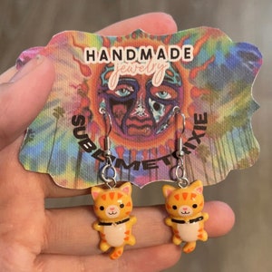 Adorable cartoon calico cat earrings