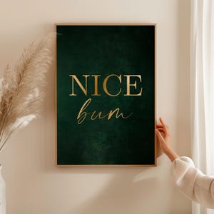 Grappige badkamerkunst: groen-gouden print 'Nice Bum' (digitale download)