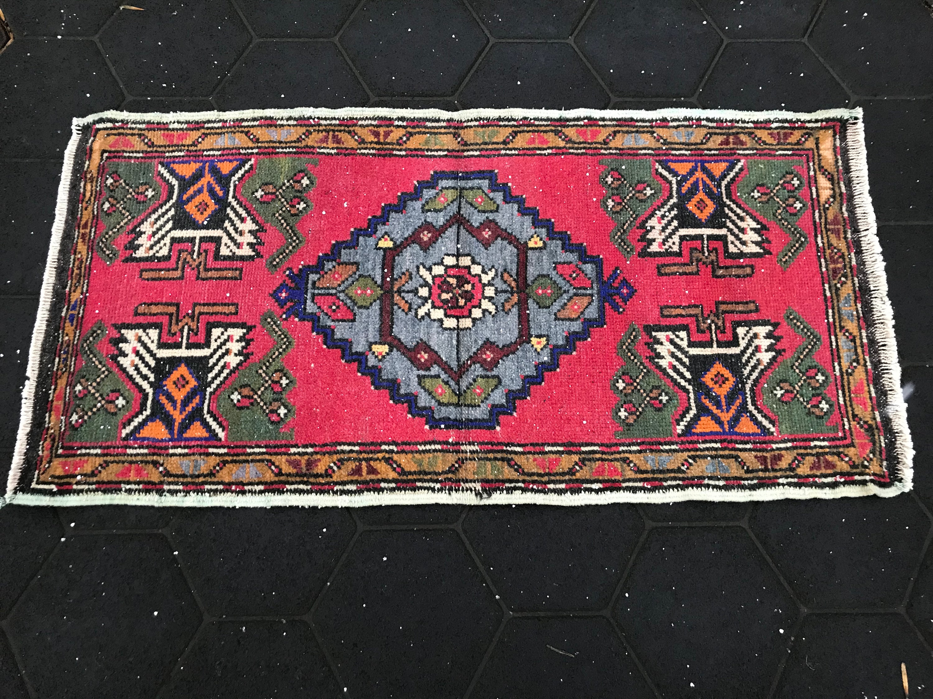 Small Rug Bohemian Rugs Entry Rug Outdoor Rug Kitchen Rug Oushak Rug Bath Rug Hooked Rug Morrocan Rug Turkish Rug 1.6x3 ft Small Rug Bohemian Rugs Entry Rug Outdoor Rug Kitchen Rug Oushak Rug Bath Rug Hooked Rug Morrocan Rug Turkish Rug 1.6x3 ft