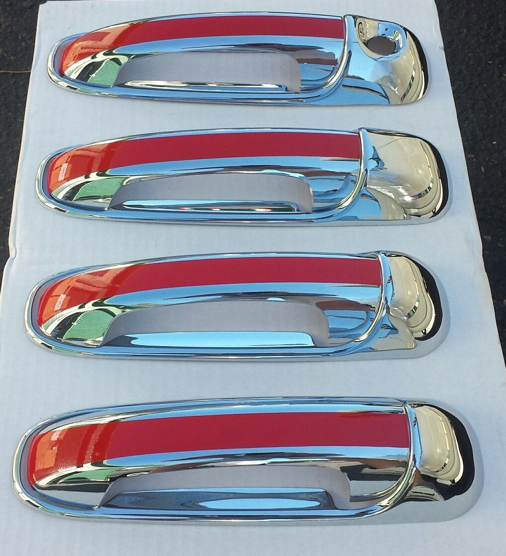 Custom Color Door Handle Overlays For 2020-2024 GMC Sierra – Black Or Chrome Base With Your Choice Of Accent Color