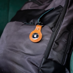 Handmade Leather AirTag Keychain: Pet Collar & Luggage Tag