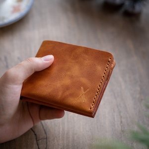 Cartera clásica de cuero para hombre, cartera para hombre hecha a mano de alta calidad, idea de regalo única para él, diseño plegable imagen 8