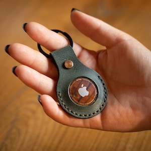 Etui porte-clés AirTag en cuir fait main : support de tracker élégant