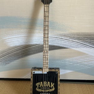 TABAK 3 String Cigarbox Guitar.
