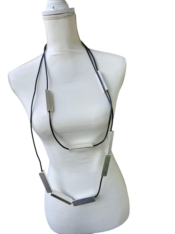 Statement dramatic necklace silver aluminum black… - image 1