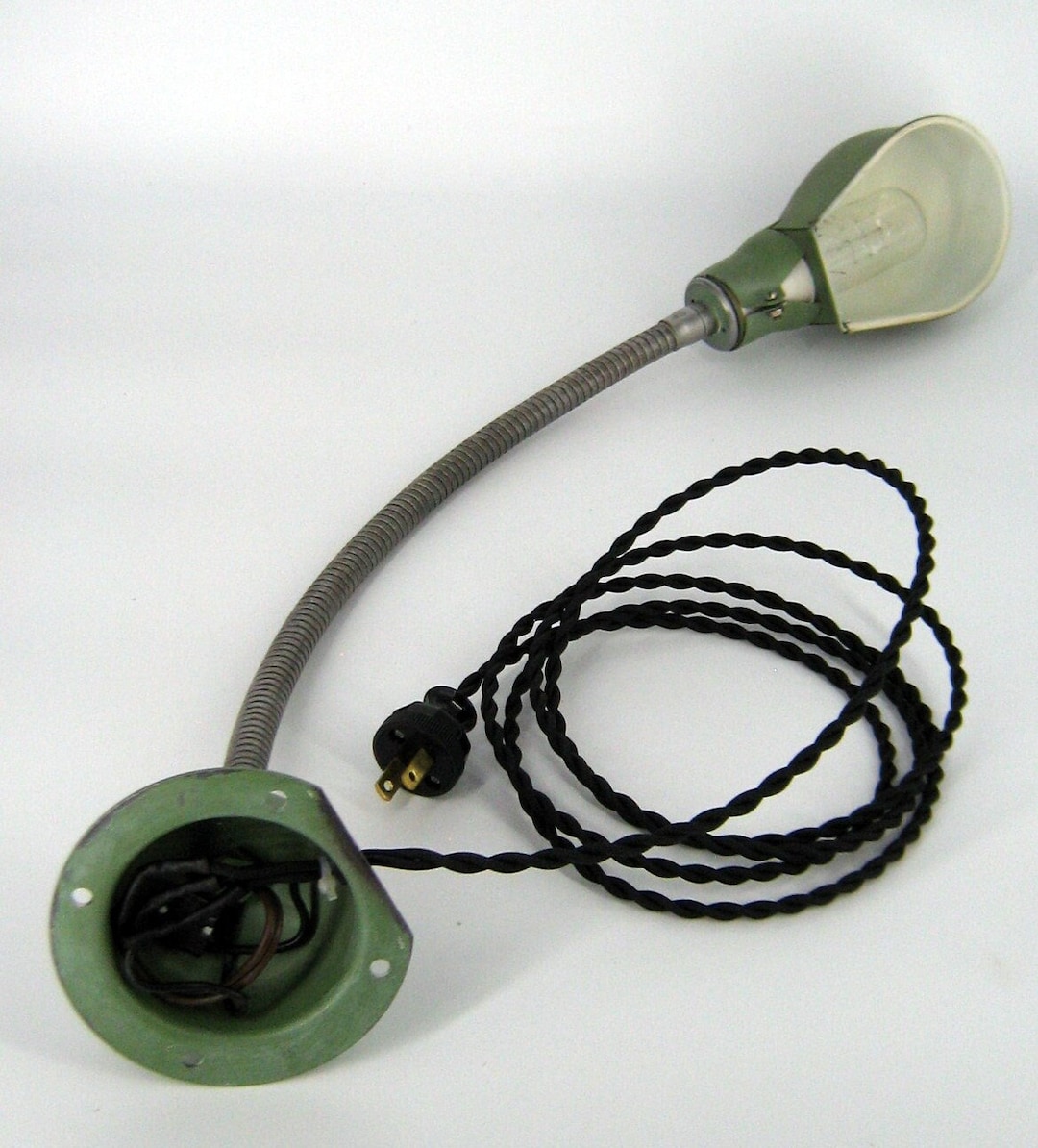 Rustic Task Light Vintage Industrial Factory Task Lamp | Woodward Machine Co.40s, Rustic ...