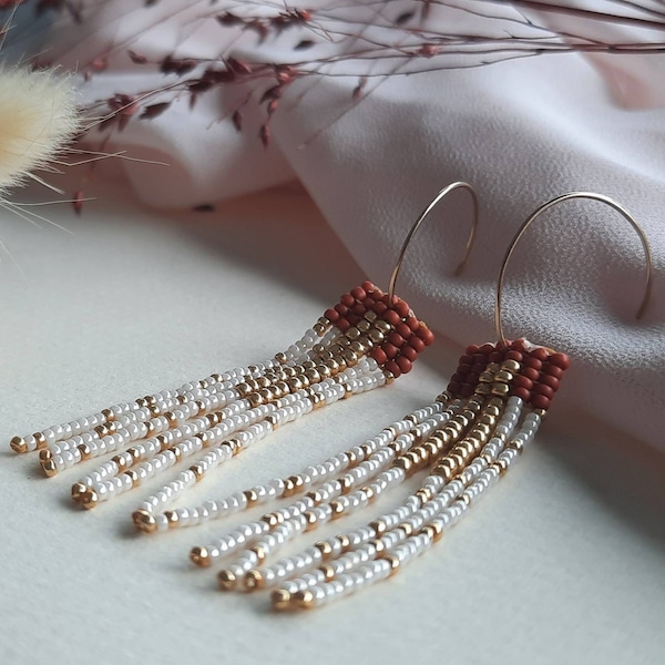 Boucles d'oreilles avec franges pendantes tissées avec perles de verre japonaises terracotta style bohème chic