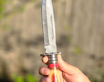 Handmade Damascus Steel Desert Knife: Camping, Hunting, and Bushcraft
