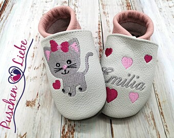 Organic crawling shoes with name for babies and children (eco leather dolls) with cat kitten - personalized walking shoes with name