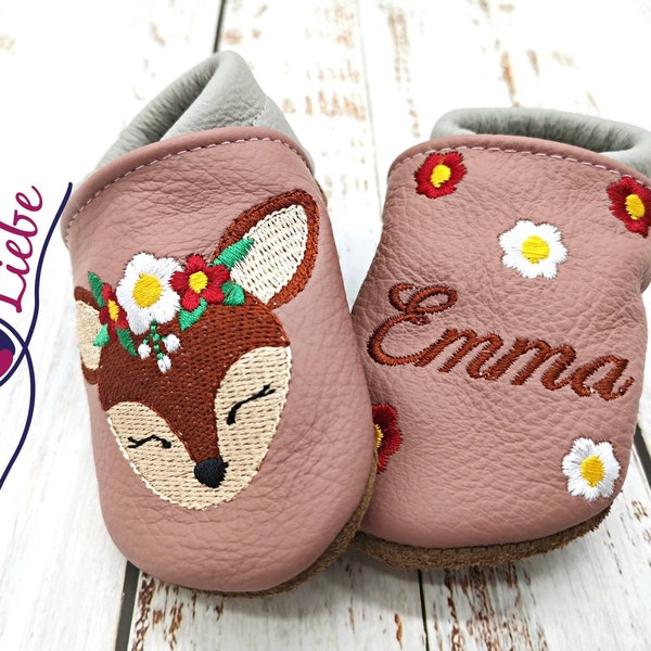 Bio Krabbelschuhe mit Namen für Baby und Kinder (Öko Lederpuschen) mit Rehkopf- personalisierte Lauflernschuhe mit Name