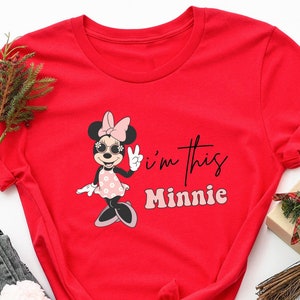 Sono questa maglietta di Minnie per il 2° compleanno, regalo per il 2° compleanno, divertente camicia di Minnie, camicia di compleanno, camicia di Minnie, camicia di Disneyworld, maglietta di compleanno per bambini