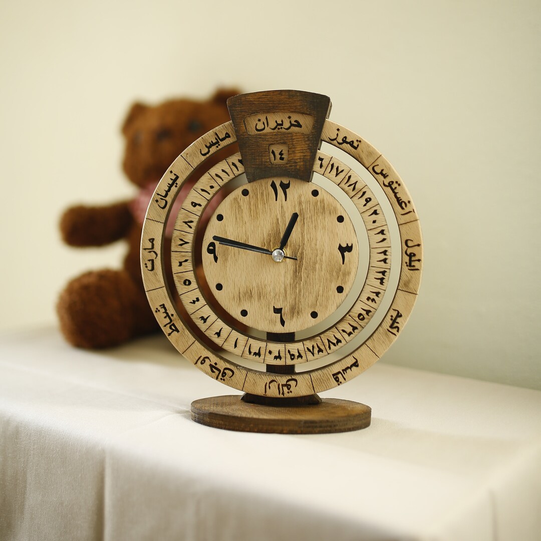 Handcrafted Wooden Desk Clocks With Natural and Rustic Designs to