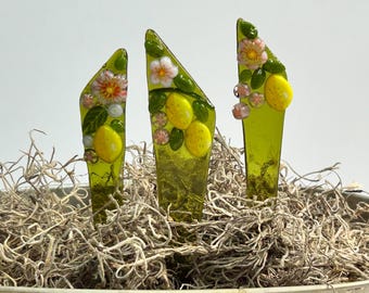 Fused Glass Flower Plant Stake or Marker with Lemons