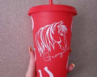 Personalised horse themed glitter cold cup, named plastic tumbler, 24oz reusable cup with lid and straw, kids, adults, gifts for horse lover