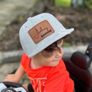 Personalized baby snapback hat/First and middle name signature hat/custom infant toddler kid youth hat/gift for baby boy/baby shower gift 画像 1