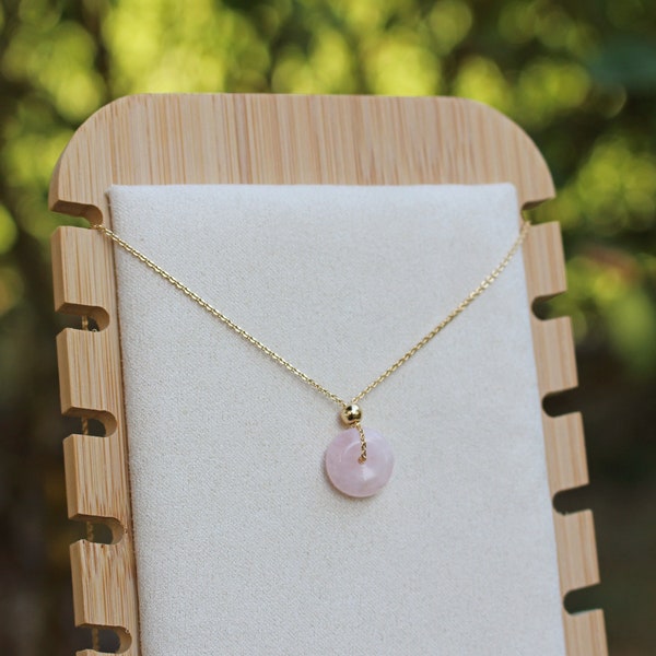 Collier de Quartz Rose 12mm plaqué or 14k, Petit pendentif rond beignet Pi de pierre semi précieuse minimaliste