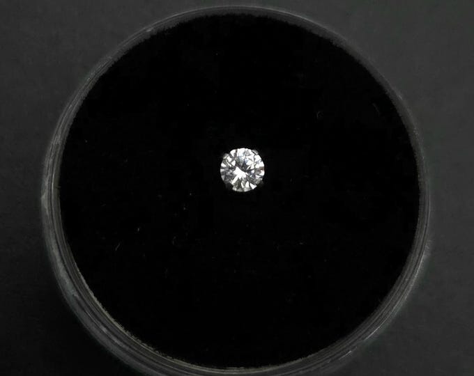 Lab Moissanite nose stud, 18g, 20g, 22g, Titanium, Screw, Bone, L-bend, size variations, natural gemstones