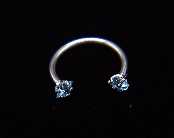 Natural Topaz septum ring. Swiss Blue topaz nose ring, lip ring, eyebrow ring. 16g piercing, gold plated, surgical steel. Blue amethyst ring