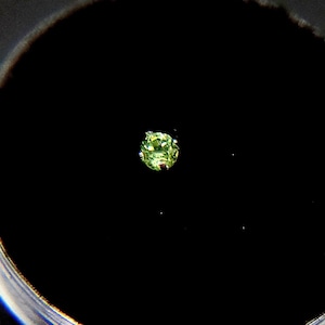 Peridot nose stud, 1.5-3mm, surgical steel L-bend, bone, and Screw, natural peridot stud. green nose stud, nose piercing, steel nose ring