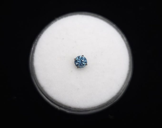 Topaz nose stud, 18g, 20g, 22g, Titanium, Screw, Bone, L-bend, size variations, natural gemstones