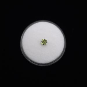 Peridot nose stud 2-4mm, surgical steel L-bend, bone, and Screw, natural mined peridot stud. green nose stud nose piercing steel nose ring