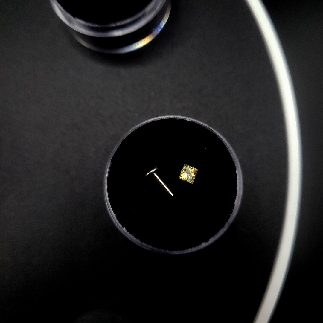 Natural Yellow Sapphire Push Pin Piercing. Tension Hold 3mm Etsy