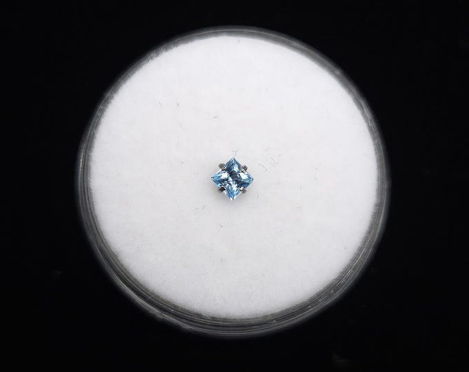 Topaz nose stud, 18g, 20g, 22g, Titanium, Screw, Bone, L-bend, size variations, natural gemstones