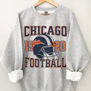 Sweat-shirt de football de Chicago, col d’équipage de football d’ours vintage, maillot de football rétro de Chicago, cadeau de football de Chicago, sweat-shirt d’ours