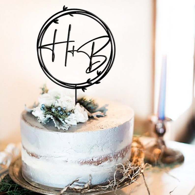 Wedding Initials Monogram Topper Rustic Wreath / Rustic Wedding Cake Topper / Personalized Wedding Cake Topper / Script Cake Toppers MIM Black