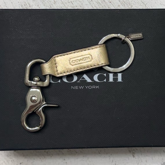 Vintage Coach Champagne Trigger Snap Key Fob 7212 - image 2