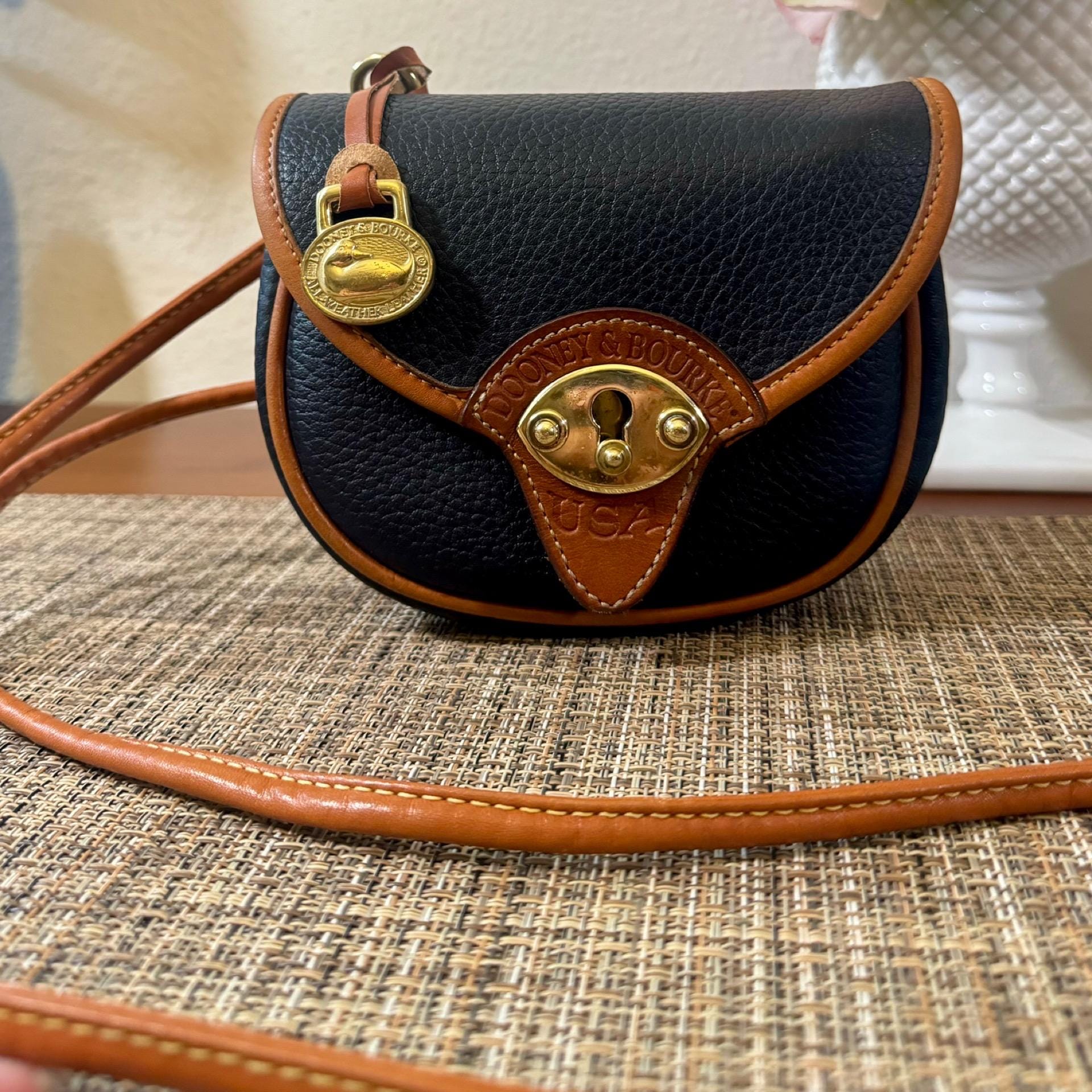 Navy dooney bourke handbags deals